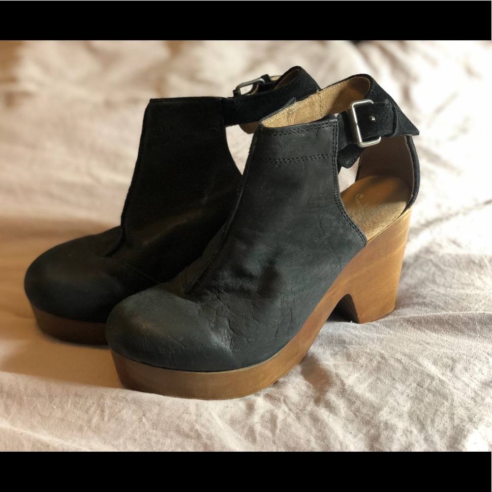 Free people cedar clog